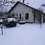 Familial Avec Jardin, Cheminee Et Parking A Jussarupt, Pres De Gerardmer - Fr-1-589-320
