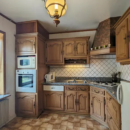 Familial Avec Jardin, Cheminee Et Parking A Jussarupt, Pres De Gerardmer - Fr-1-589-320 בית נופש *