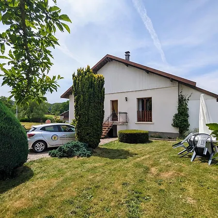 Familial Avec Jardin, Cheminee Et Parking A Jussarupt, Pres De Gerardmer - Fr-1-589-320 בית נופש