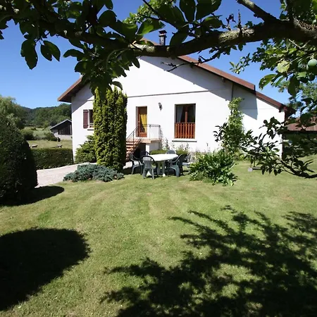 Familial Avec Jardin, Cheminee Et Parking A Jussarupt, Pres De Gerardmer - Fr-1-589-320