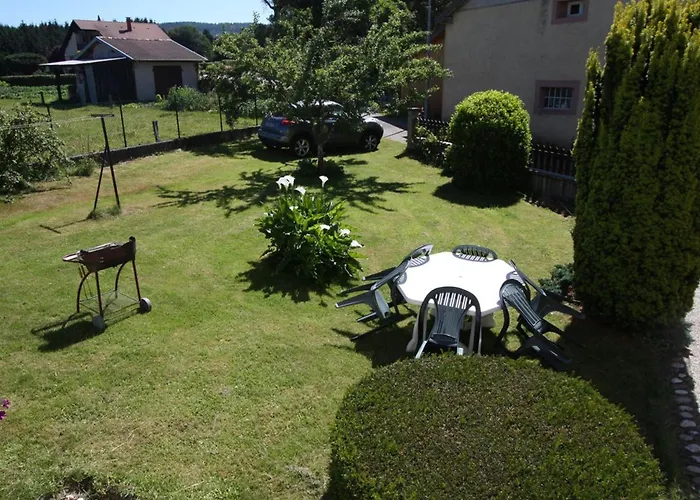 Prázdninový dům Familial Avec Jardin, Cheminee Et Parking A Jussarupt, Pres De Gerardmer - Fr-1-589-320