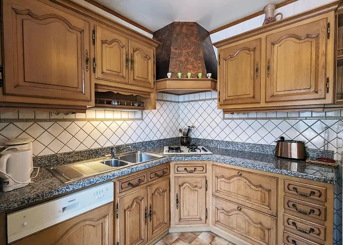 Prázdninový dům Familial Avec Jardin, Cheminee Et Parking A Jussarupt, Pres De Gerardmer - Fr-1-589-320